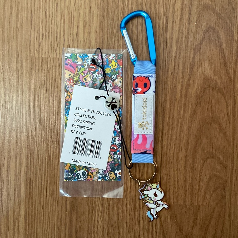❤️ Unicorno Tokidoki Enamel Keychain and Bag Clip NWT